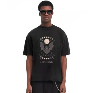 Full Moon Bat Graphic T-Shirt